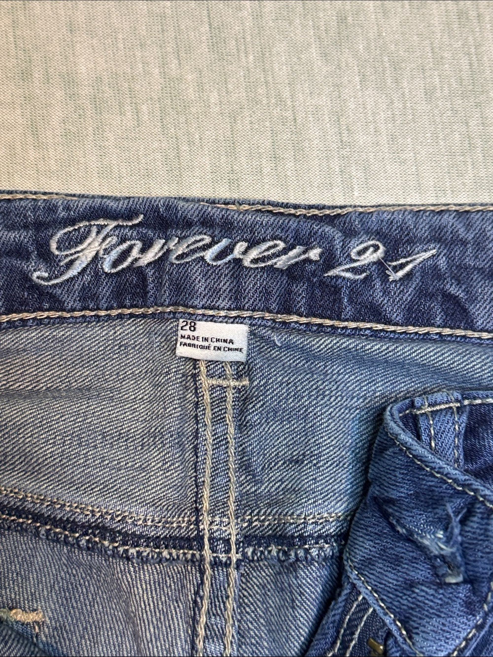 Forever 21 Dark Blue Distressed Boyfriend Jeans with Stud Accents - Picture 2 of 12